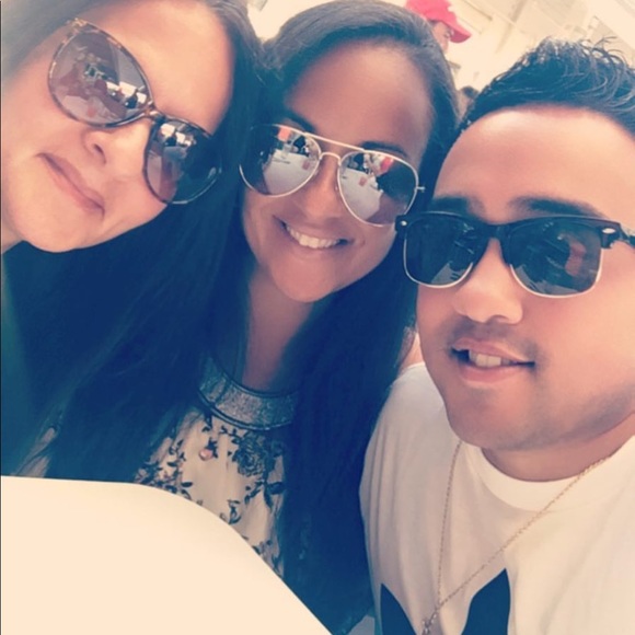 Meet your Posher, Shar - Picture 4 of 6